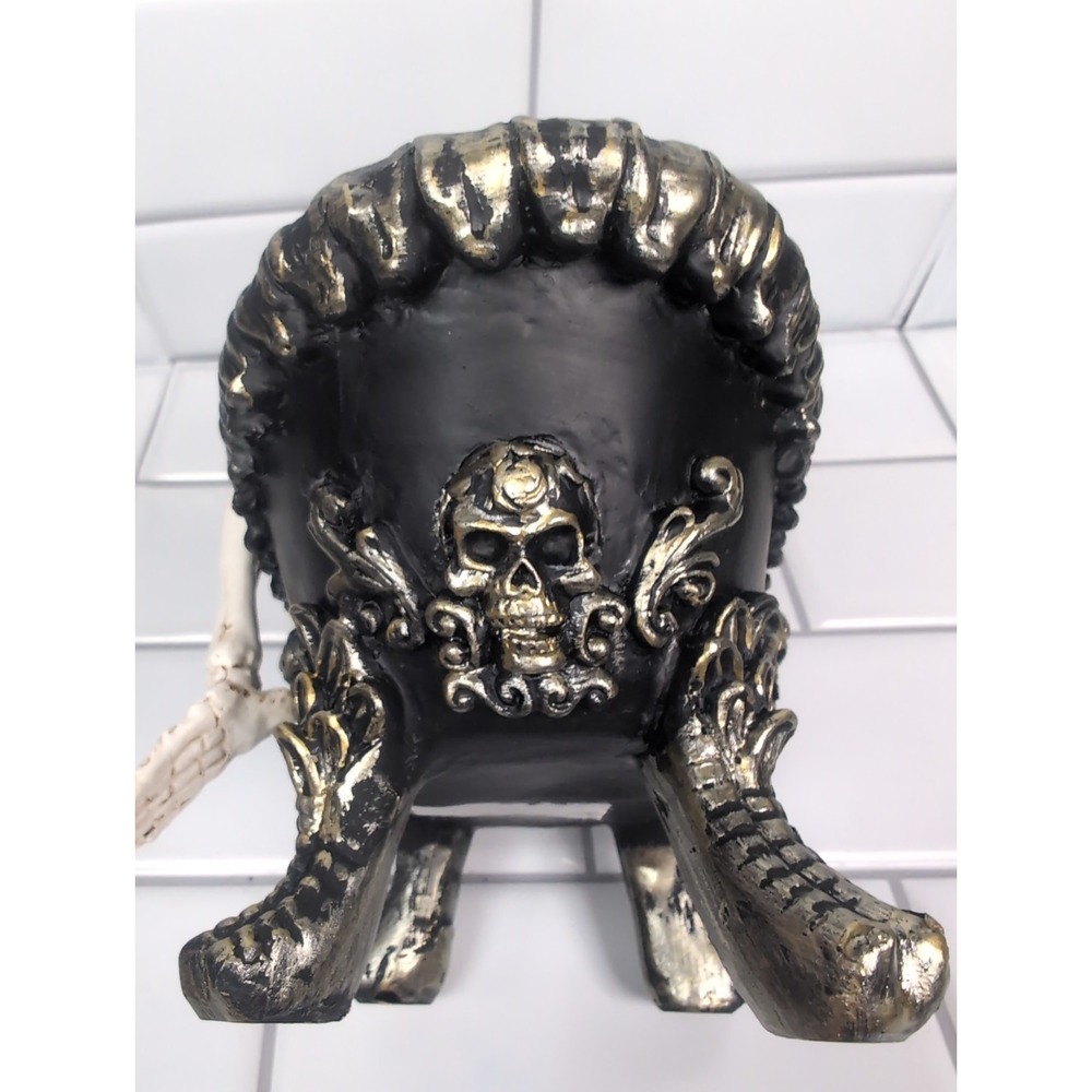 Skeleton figurine In Claw foot Tub Halloween Decor Skull Roses - Picture 9 of 11